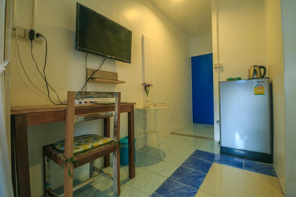 Frog House Bed & Breakfast (Adults Only) Patong Extérieur photo