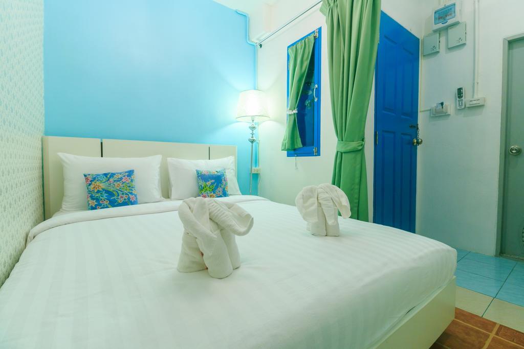 Frog House Bed & Breakfast (Adults Only) Patong Extérieur photo