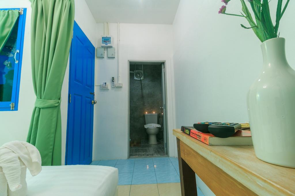 Frog House Bed & Breakfast (Adults Only) Patong Extérieur photo