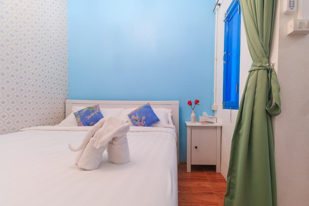 Frog House Bed & Breakfast (Adults Only) Patong Extérieur photo