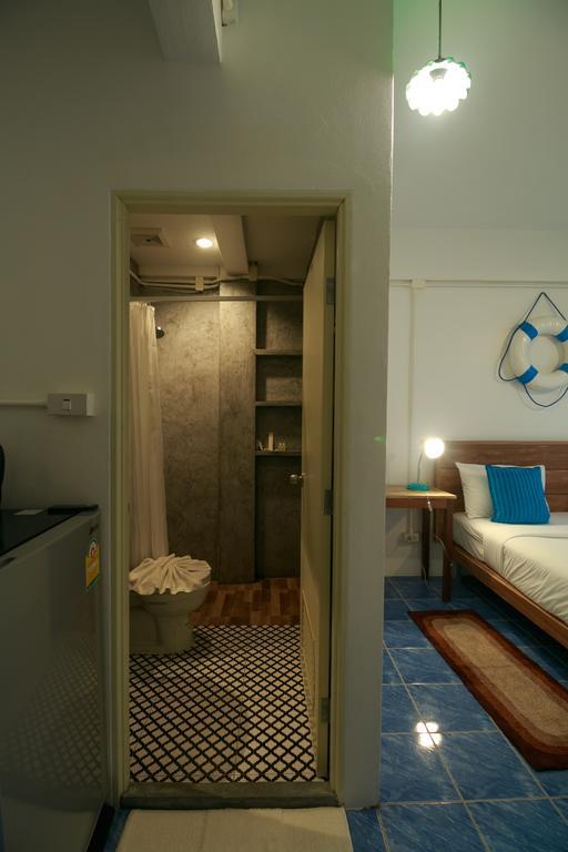 Frog House Bed & Breakfast (Adults Only) Patong Extérieur photo