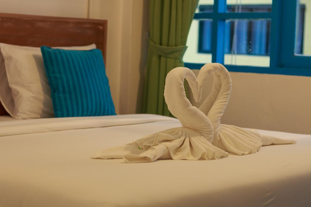 Frog House Bed & Breakfast (Adults Only) Patong Extérieur photo