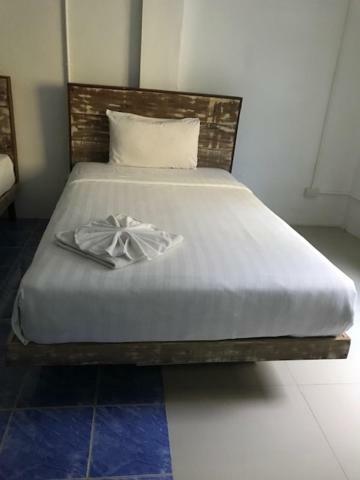 Frog House Bed & Breakfast (Adults Only) Patong Extérieur photo