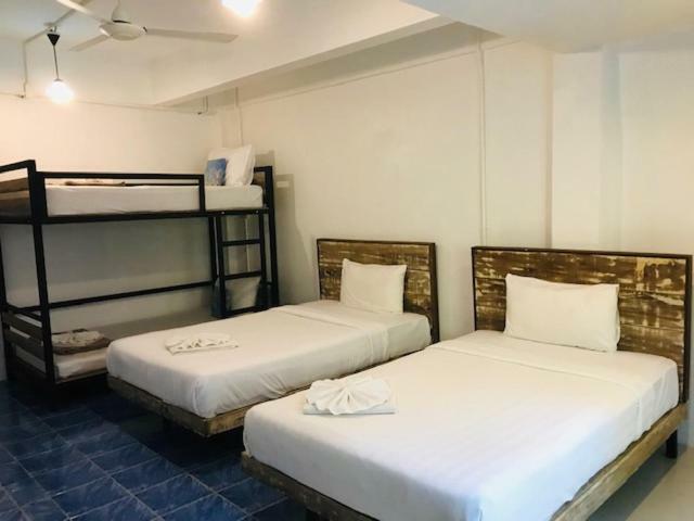 Frog House Bed & Breakfast (Adults Only) Patong Extérieur photo