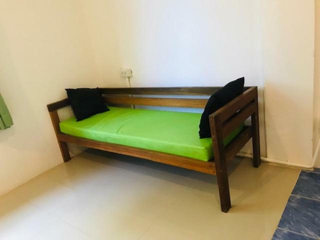 Frog House Bed & Breakfast (Adults Only) Patong Extérieur photo