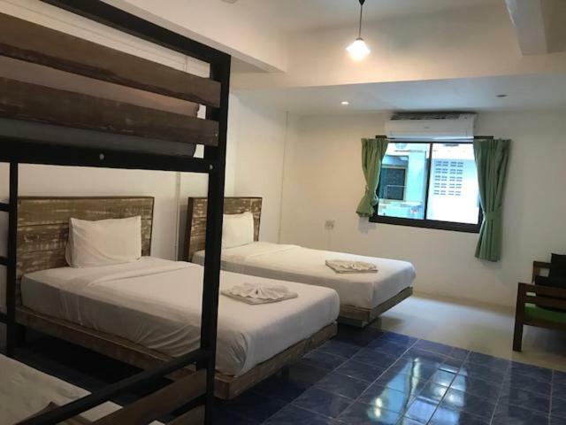 Frog House Bed & Breakfast (Adults Only) Patong Extérieur photo