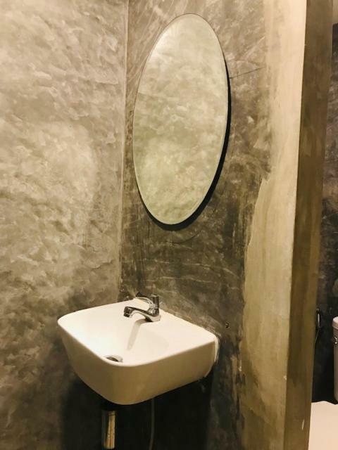 Frog House Bed & Breakfast (Adults Only) Patong Extérieur photo